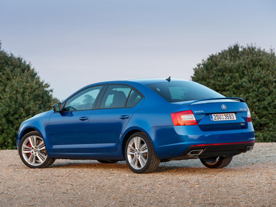  Skoda Octavia RS 2013 года  (фото 16 из 26)